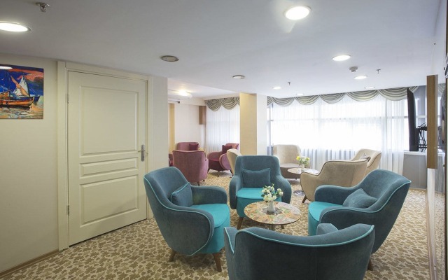 Seyhan Sarus Otel