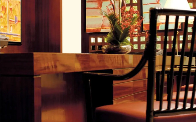 Lakeside Chalet - Mumbai, Marriott Executive Apartments