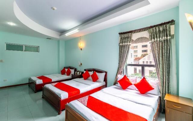 Super Oyo 266 Golden Gate