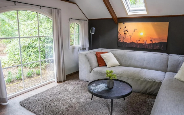 Farmhouse in Veluwe Near Speulderbos