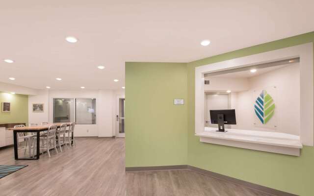 WoodSpring Suites Savannah Pooler