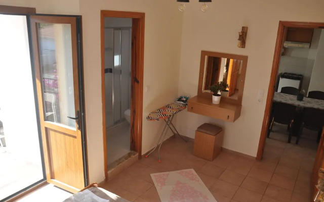 Dalyando Hotel