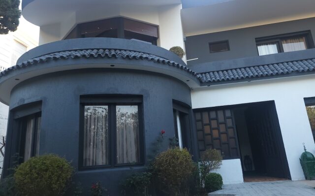 Villa Adam