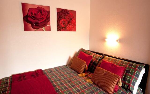 Cloudberry Apartment