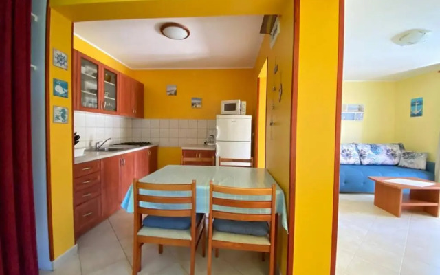 Apartment Damir 50 meters from the beach