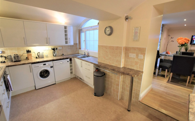 Clifton Serviced Apartments
