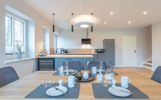 Moderne Doppelhaushalfte in Niebull