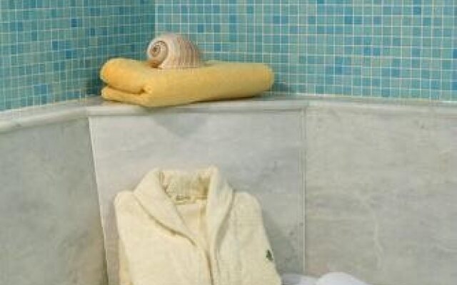Maritsas Hotel & Suites