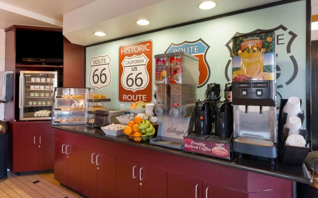 Kings House Motor Hotel