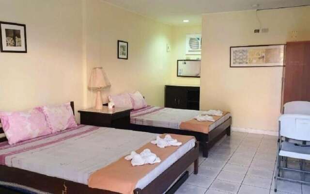 Phi-Phi Beach Hotel and Island Resort