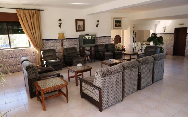 Hotel Alcaide