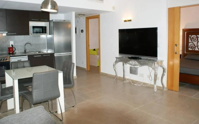 Apartamento en Roses con vistas al canal y piscina