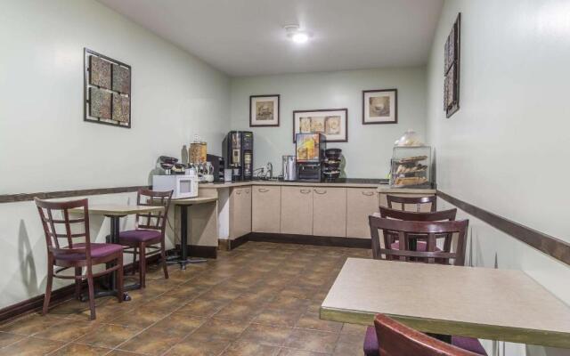 Econolodge Huntsville