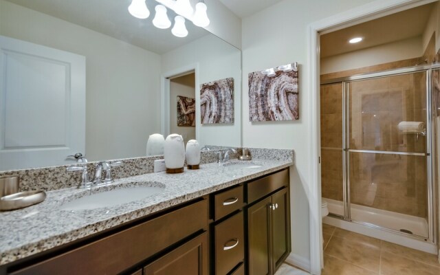 Solterra - 5569 Misty Oak Circle