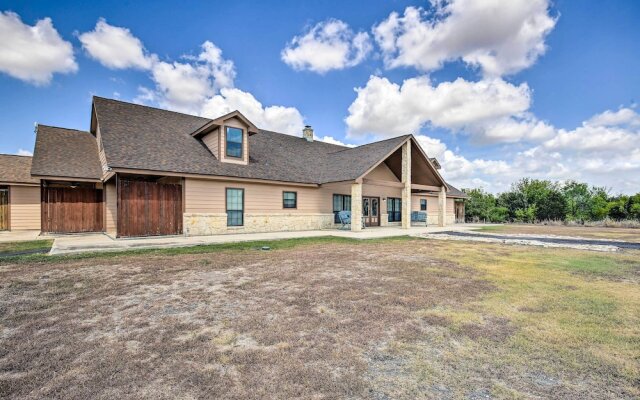 Luxury Custom Retreat: 110-acre Private Ranch