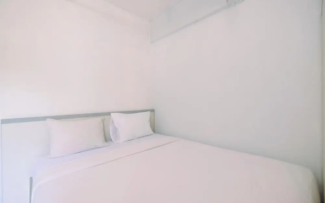 Comfortable Living Studio Room at Kebagusan City Apartment