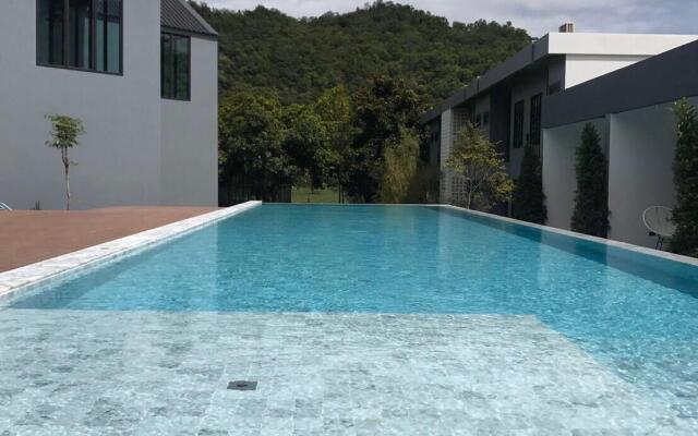 adoor hotel khao yai