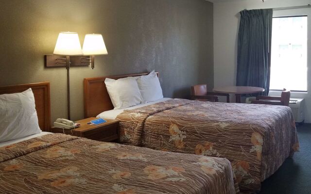 Travelers Inn & Suites