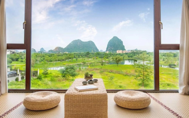 Peach Blossom Resort Hotel