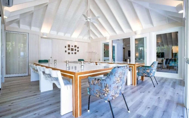 Sunny Vacation Villa 87