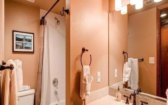 Village Point By Pinnacle Lodging