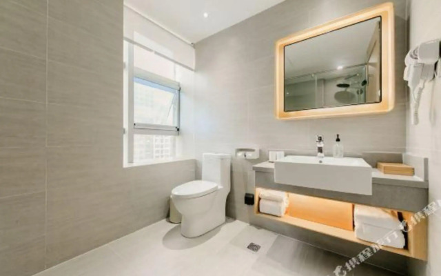 Ji Hotel (Zhengzhou Convention and Exhibition Cent