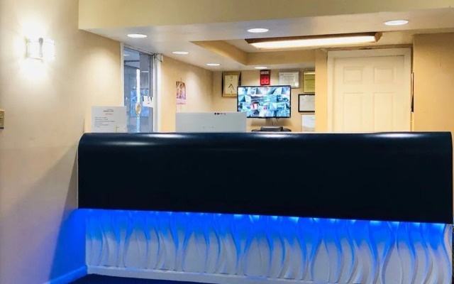 Western Inn Carrollton