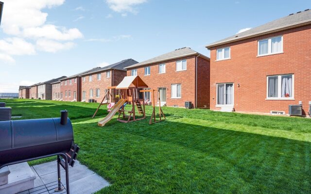 4 bdrms Milton near Toronto and Niagara