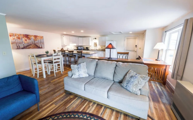Downtown Greenville Spacious Apartment