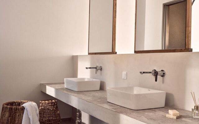 The Sall Suites Complex A - Sea Views