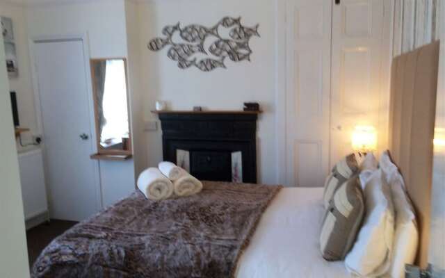 Robertsbrook Guest House