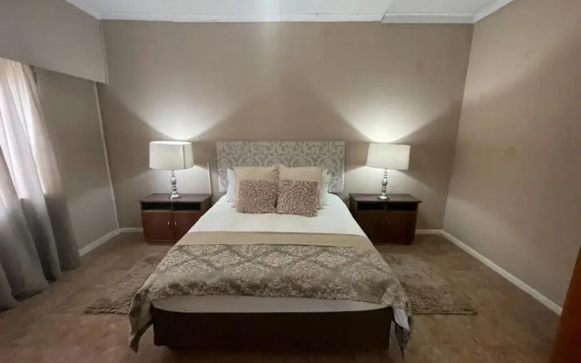 Aranos Hotel