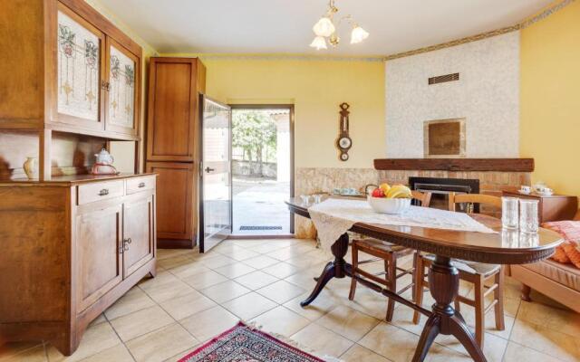 Villa Ciraldo in Monferrato with garden