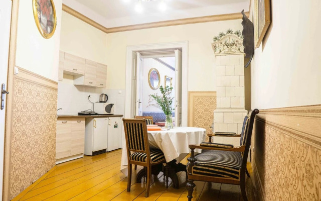 Metropolitan Apartments