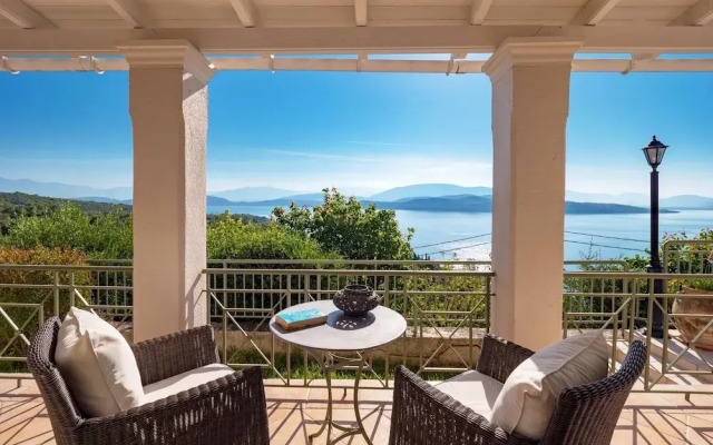 Villa Nafsika in St Stefanos Bay