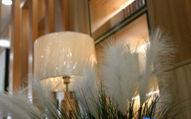 Shankee Tea Style Hotel (Mengzhou Times New City)