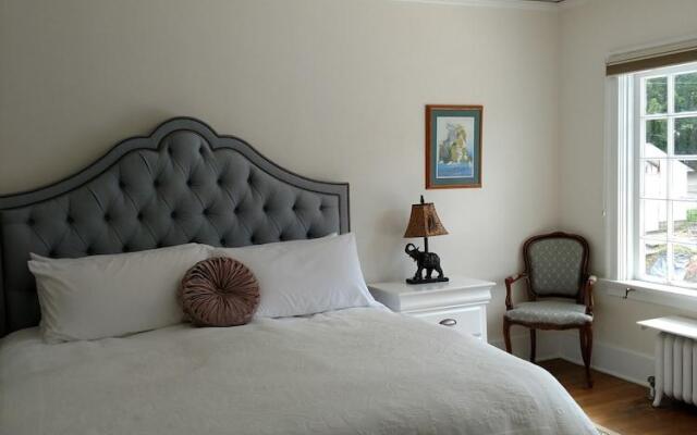Stang Manor Inn