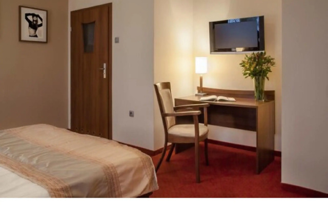 mHotel