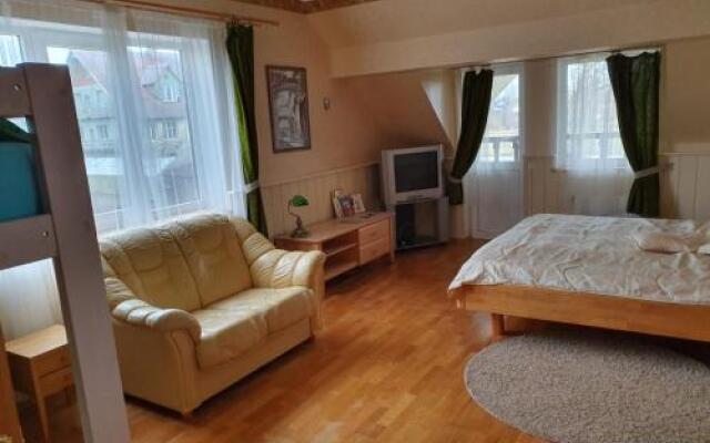 Family House Apartments