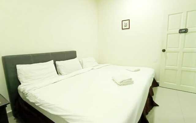 MN Ferringhi Inn by OYO Rooms