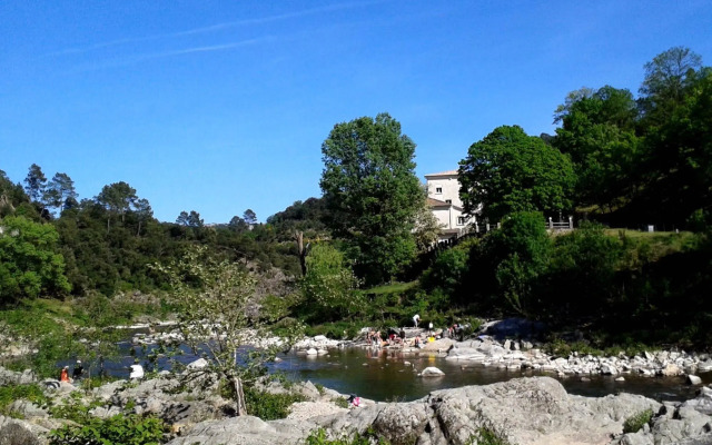Logis Hôtel Le Domaine de la Régalière