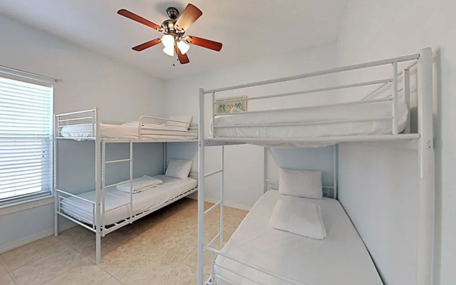 Suzwinks Beach House