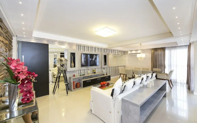 Aluguel Cobertura 3 Suítes com Piscina Bombas SC - 696
