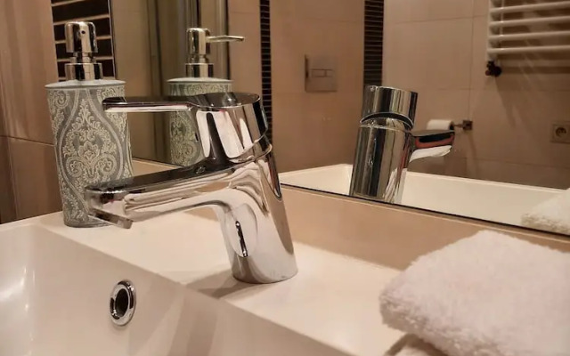 Luxury Senate Apartment