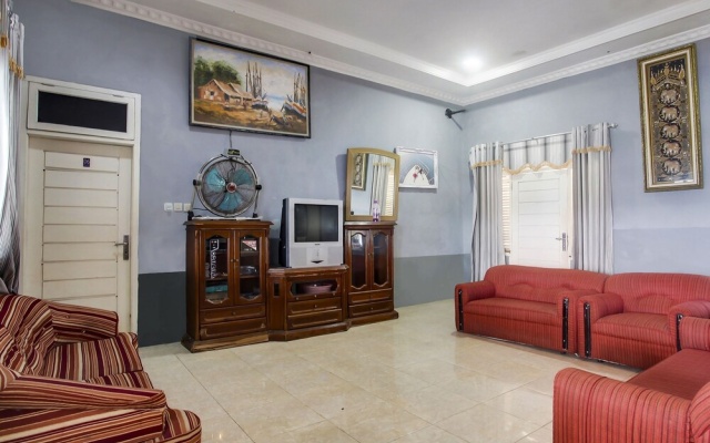 Hotel O Cottage Putra Mutun Beach – Guest Rooms – Bandar Lampung