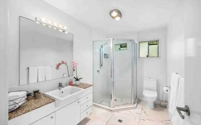 Peregian Beach Holiday House & Resort Pet Friendly