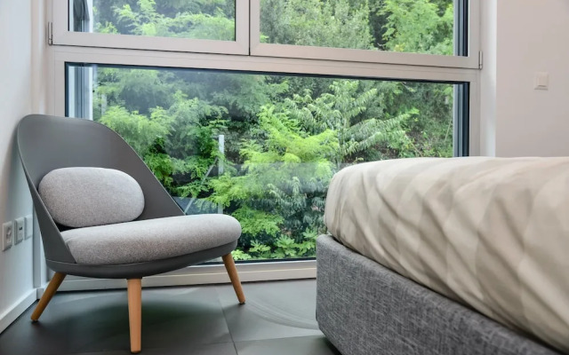 One & Only Lake View Penthouse No01
