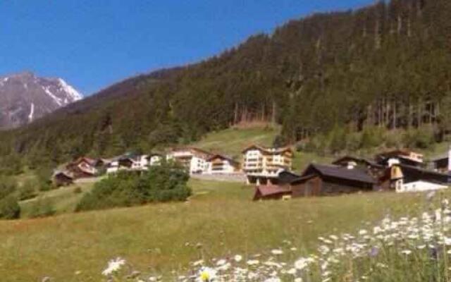 Holiday home in Kappl Paznauntal 42411