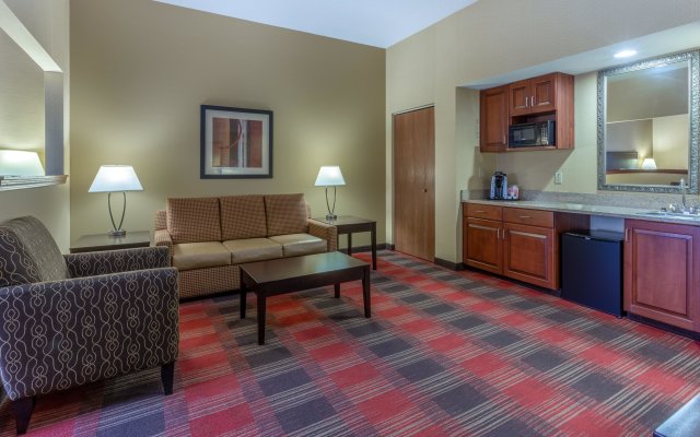 Holiday Inn Express Hotel & Suites Bowling Green, an IHG Hotel