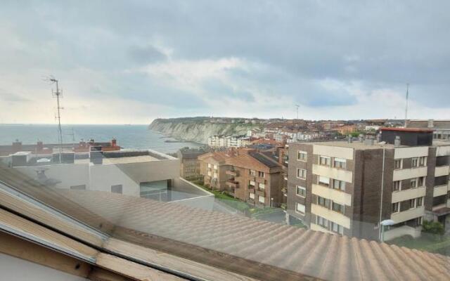 ARRIGUNAGA BEACH VIEW Atico con Terraza y Parking